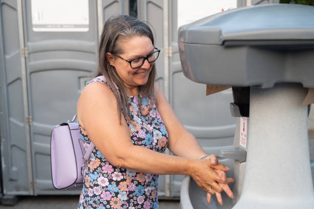 Best Portable restroom trailer rental  in Wilderness Rim, WA